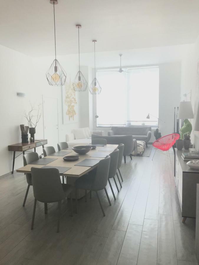 Aparthotel Les Lofts De Styliste Saint-Gilles Esterno foto
