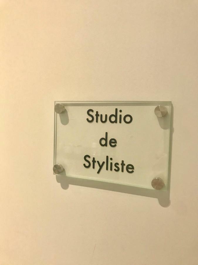 Aparthotel Les Lofts De Styliste Saint-Gilles Esterno foto